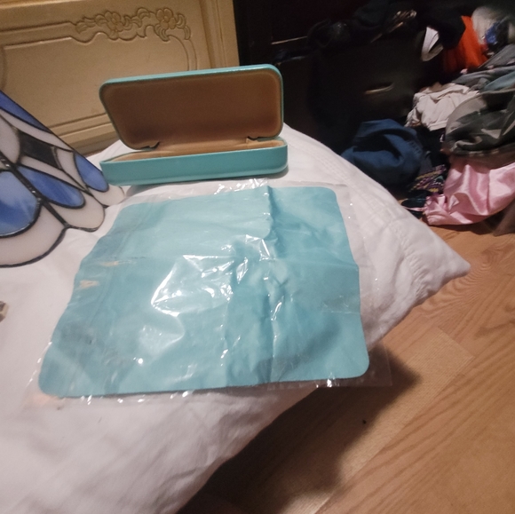 Tiffany sun glasses and brand new unopened prescription glasses with case&cloth - Picture 14 of 16